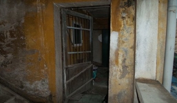 Phát hiện vợ có nhân tình, chồng sát hại con trai rồi tự tử?